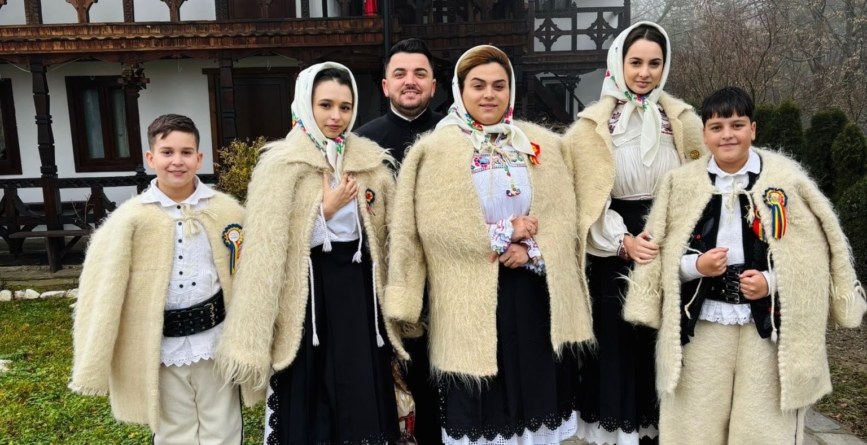 „Colindăm în Țara Codrului”: Spectacol de colinde la Asuaju de Sus