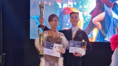 Sportivii băimăreni Emma Pop și Sergiu Chioreanu, locul II la Campionatul Național de dans sportiv pe clase