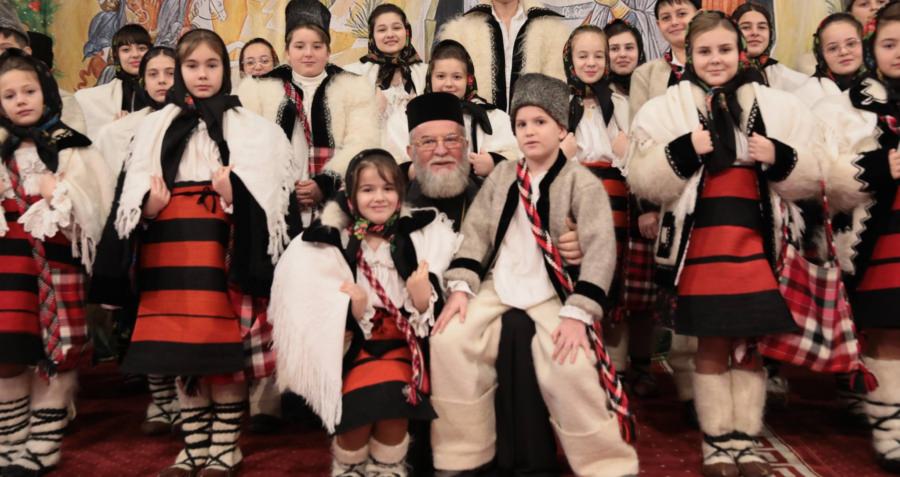 Noi cete de colindători au poposit la Catedrala Episcopală din Baia Mare