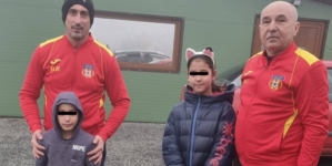 Șase familii au primit ajutor de Crăciun în urma Turneului caritabil de minifotbal „Cupa Moș Crăciun 2025″