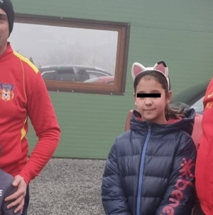 Șase familii au primit ajutor de Crăciun în urma Turneului caritabil de minifotbal „Cupa Moș Crăciun 2025″