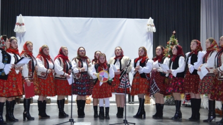 Colindători din Repedea, Ruscova și Valea Vișeului, prezenți la concertul din Biserica Alba, Ucraina