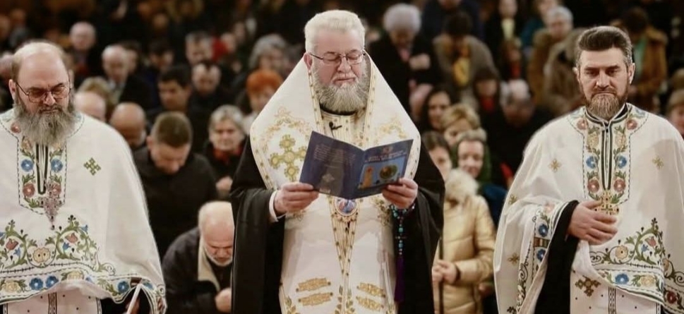 PS Iustin îndeamnă ca la miezul nopții, la cumpăna dintre ani, să citim cu toții, în genunchi, Acatistul Mântuitorului nostru Iisus Hristos