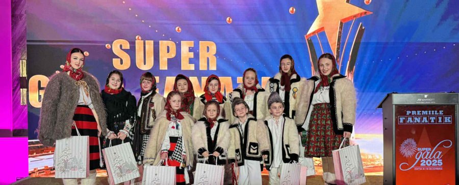 Colinde maramureșene la Gala Fanatik: Grupul Vocal Maramureș, coordonat de prof. Monica Șandor, în premieră în Capitală