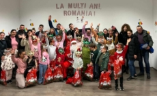 Copiii Ansamblului „Florile Chioarului” din Săcălășeni, vizitați de Moș Nicolae