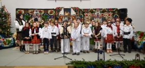 Lumină și tradiție românească în glas de colind, la Școala Gimnazială Vișeu de Jos