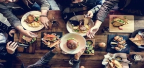 Inițiativă rară a Penitenciarului Baia Mare – deținuți la masă cu familiile lor, în afara unității