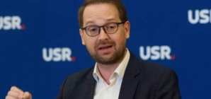 USR demonstrează că specializarea este opțională în politică