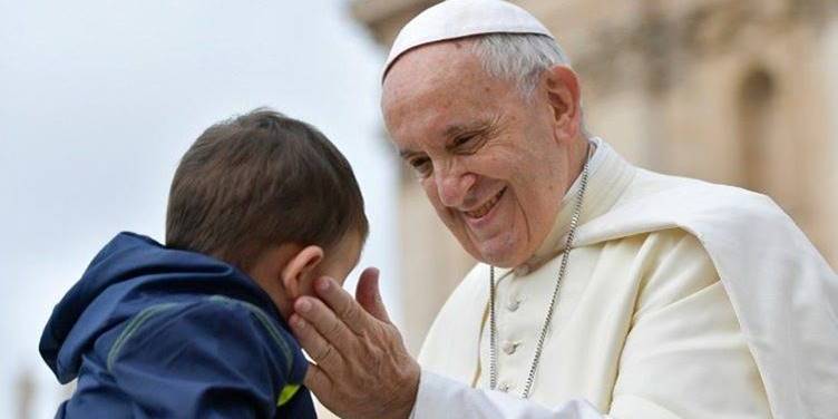 17 decembrie – S-a născut Papa Francisc