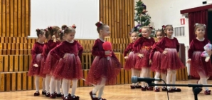 Copiii din Maramureș au transformat mesajul nonviolenței în artă la Gala „Împreună prindem curaj”