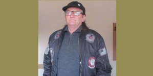 11 decembrie –  s-a născut poetul maramureșean Dorel Macarie