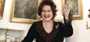 21 decembrie – Stela Popescu, o viață cât o scenă întreagă