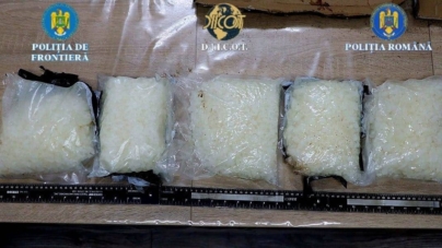 Trei persoane au fost arestate în Maramureș pentru trafic de droguri