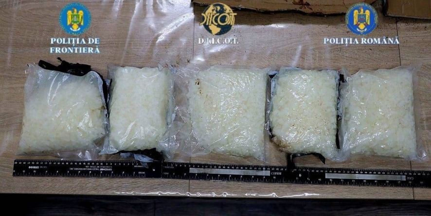 Trei persoane au fost arestate în Maramureș pentru trafic de droguri