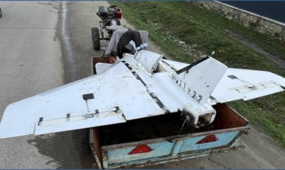 Ce faci când găsești o dronă rusească? O duci acasă și o reciclezi