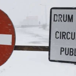 Deszăpezire limitată în Maramureș – ce drumuri rămân fără intervenții în această iarnă