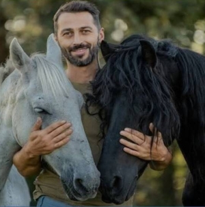 Povestea lui Lucian Mihalache și a sanctuarului Megafauna