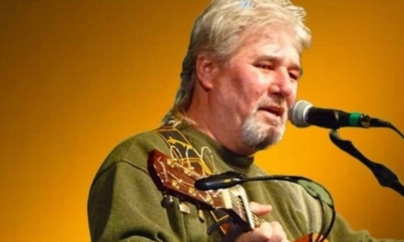 O seară cu suflet – Cristian Buică aduce colindele și folk-ul la Baia Mare