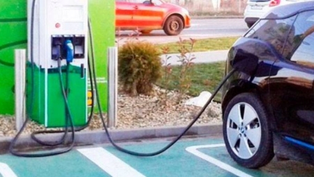 În Moisei, Maramureș, au fost puse în funcțiune stații de încărcare pentru mașini electrice