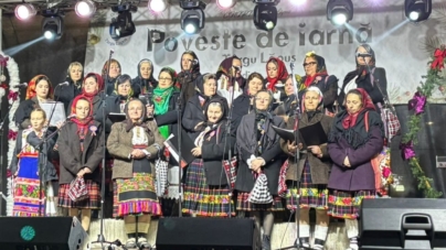 Magia sărbătorilor a cuprins Târgu Lăpuș: Târgul de Crăciun a fost plin de lumină, colinde și bucurie