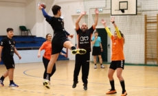 Juniorii 3 de la AH Minaur au jucat un meci cu părinții