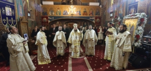 Preasfințitul Părinte Timotei Sătmăreanul a slujit la Mănăstirea „Sfinții Apostoli Petru și Pavel” Bixad