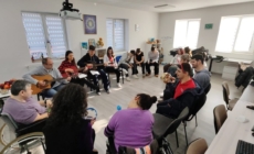 Tinerii de la Colegiul Național „Mihai Eminescu” Baia Mare au colindat la centrul Asociației Esperando