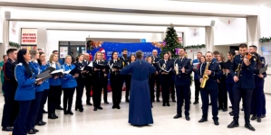 Colindători în uniformă