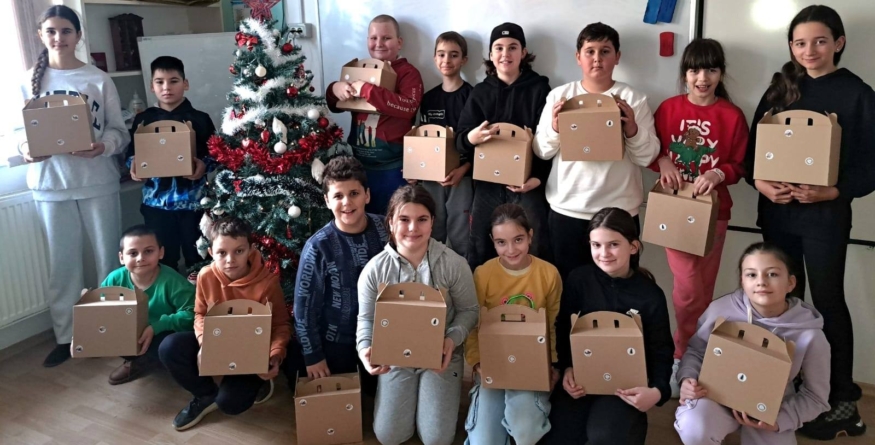 Daruri de la Moș Nicolae pentru copiii din Tăuții Măgherăuș