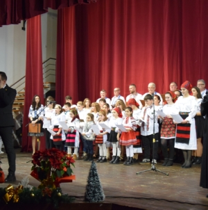 Casa de Cultură a orașului Seini a fost cuprinsă de magia Crăciunului, în cadrul concertului de colinde și muzică religioasă