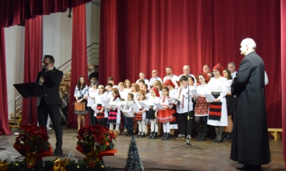 Casa de Cultură a orașului Seini a fost cuprinsă de magia Crăciunului, în cadrul concertului de colinde și muzică religioasă