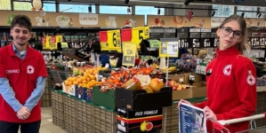 200 de familii maramureșene au primit ajutor din partea celor de la Crucea Roșie