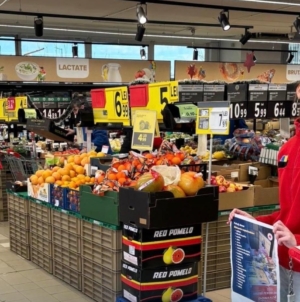 200 de familii maramureșene au primit ajutor din partea celor de la Crucea Roșie