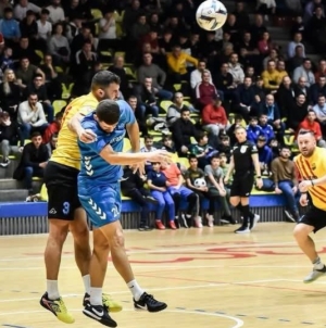 16 echipe pentru un trofeu: Cupa Minerul