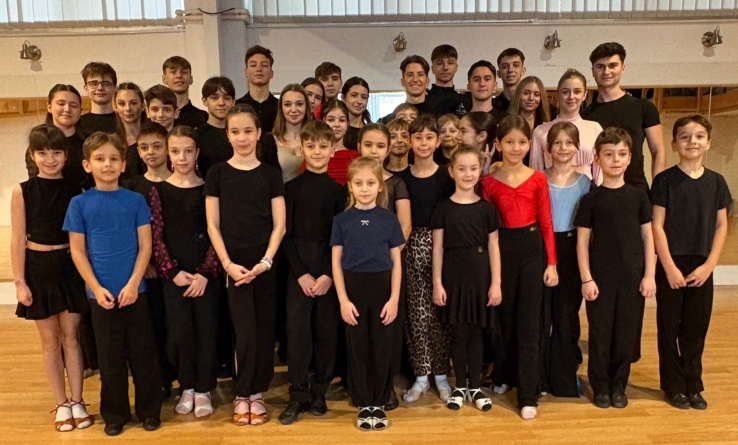 Dansatori de la 3 cluburi sportive din Maramureș au participat la un camp de pregătire sub îndrumarea unui profesionist de talie mondială