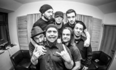 Moș Crăciun e Rocker: concert aniversar cu scop caritabil al trupei Dirty Shirt, în Baia Mare