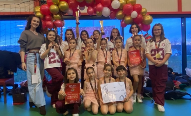 DanceLight Studio Baia Mare: Anul competițional la dans modern s-a încheiat pe podium!