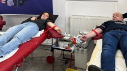 Zeci de polițiști, alături de angajați ai STS, au donat sânge