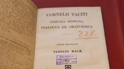 Un volum din 1858, exponatul lunii la Muzeul Județean de Istorie și Arheologie