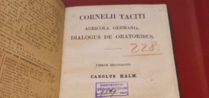 Un volum din 1858, exponatul lunii la Muzeul Județean de Istorie și Arheologie