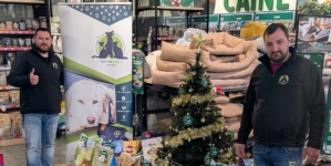 „Sub bradul faptelor bune”: campanie de donații de hrană pentru animale, finalizată cu succes