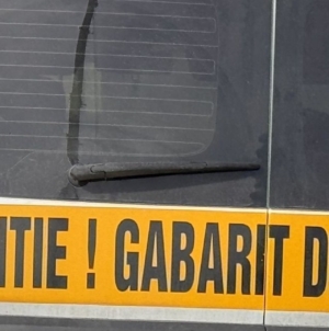 Restricții de circulație în Baia Mare pentru un transport agabaritic