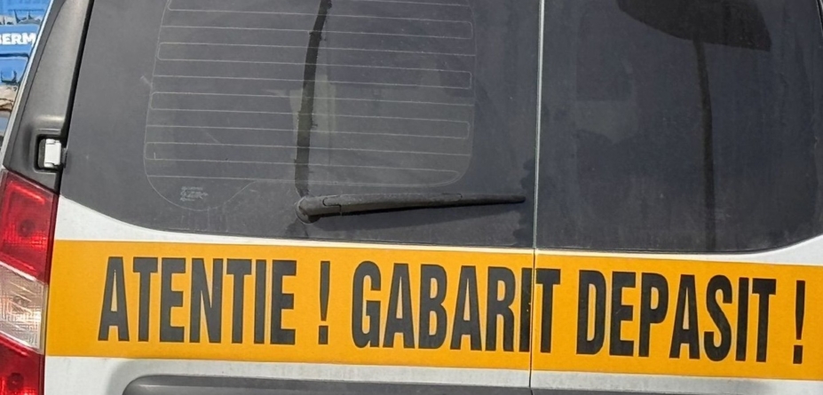 Restricții de circulație în Baia Mare pentru un transport agabaritic