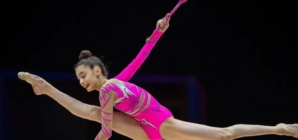 „Feeria de Crăciun: O poveste prin dans și gimnastică ritmică”, la LPS Baia Mare