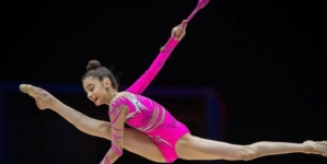 „Feeria de Crăciun: O poveste prin dans și gimnastică ritmică”, la LPS Baia Mare