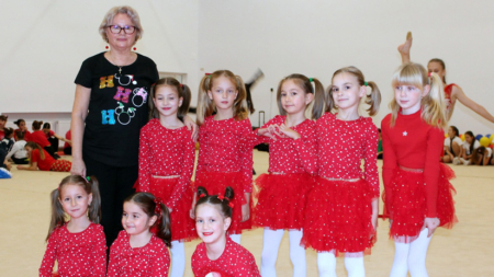 Spectacolul inedit „Feeria de Crăciun: O poveste prin Dans și Gimnastică Ritmică” va avea loc în Baia Mare