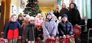 Preșcolarii au colindat la sediul Direcției Generale de Asitență Socială și Protecția Copilului Maramureș