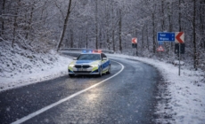 Sfaturile polițiștilor pentru conducătorii auto, în condițiile de iarnă