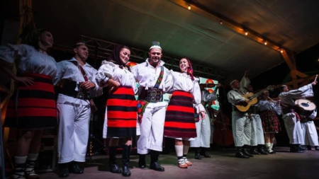 Joc în Sat alături de Ceterașii de pe Sate, la Rona de Jos