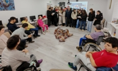 Elevii de la Colegiul Național „Vasile Lucaciu” au colindat la Centrul de Zi de Recuperare Esperando